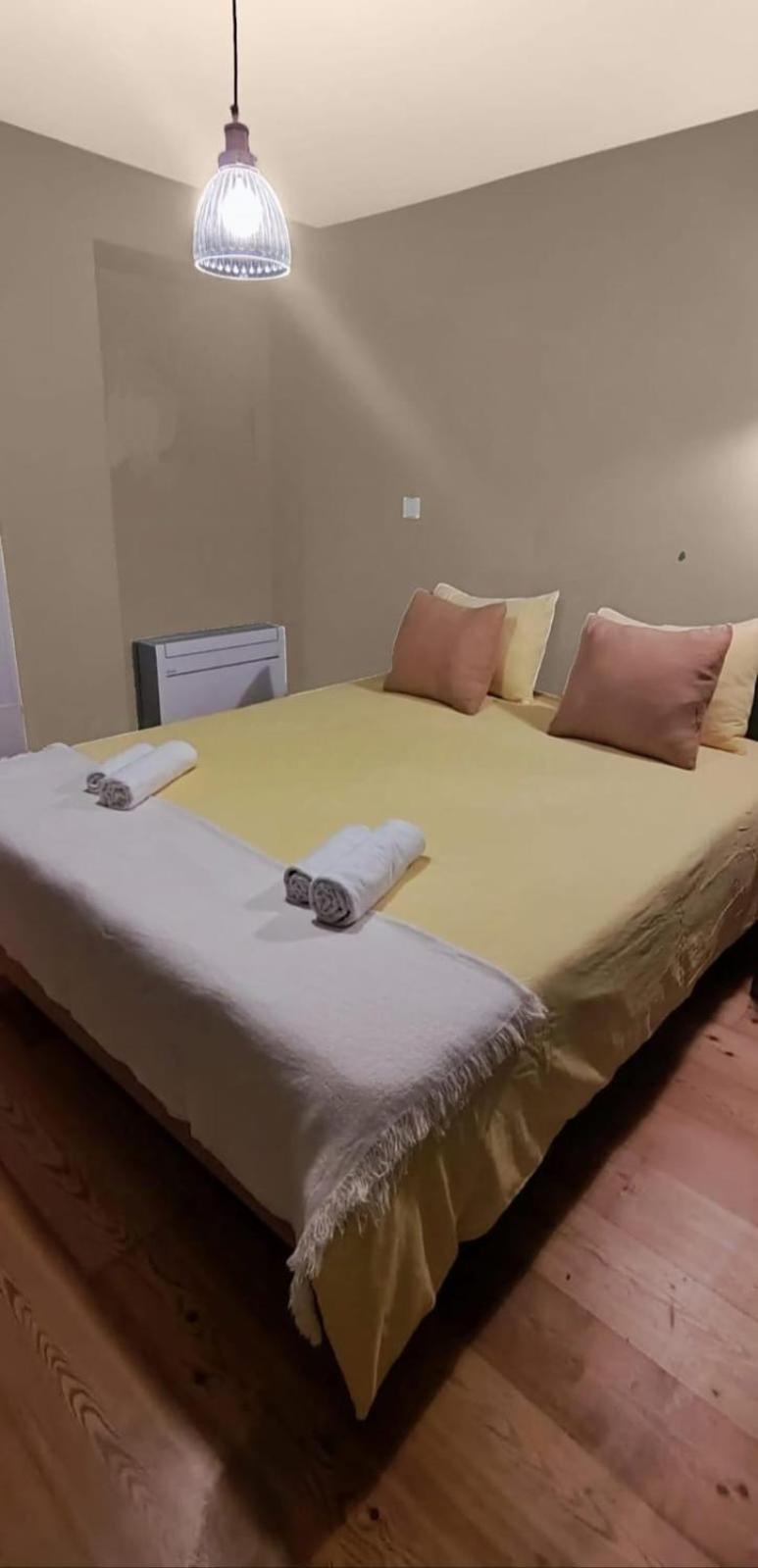 Double Room With Private Wc In Shared House In Downtown ลิสบอน ภายนอก รูปภาพ